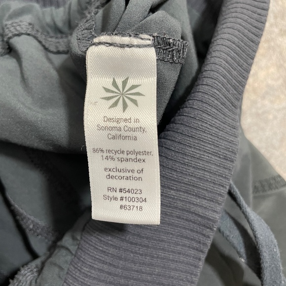Athleta 8 Gray Draw String Waist and‎ Leg Some Stretch Pockets - Picture 3 of 9